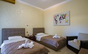 Paradice Hotel Luxury Suites-Near Zorbas Beach-Free Breakfast